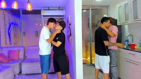 justingtime21 online show from February 14, 6:05 am