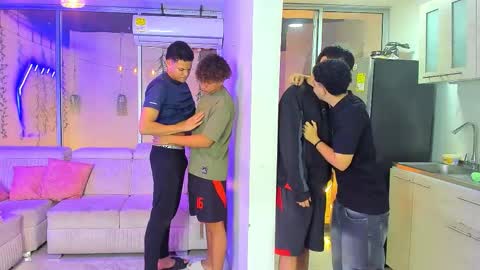 justingtime21 online show from February 12, 5:33 am