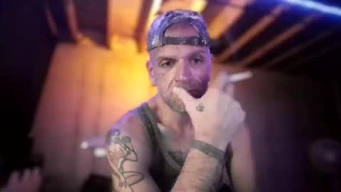 justinmoore1987 online show from November 1, 7:29 am