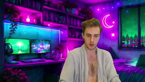 Hologram Guy online show from May 26, 7:03 am