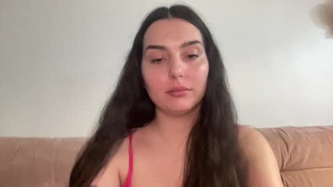 Jess online show from April 3, 6:53 am