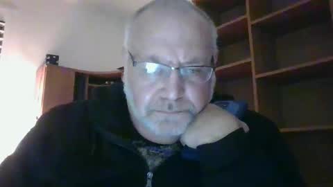 Snapshot of justme196756 chatting on September 14, 11:11 am justme196756 online show from September 14, 11:11 am
