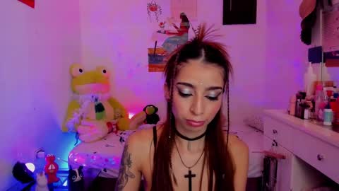 Mia online show from January 9, 8:55 am