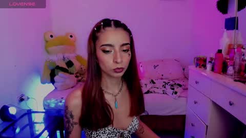 Mia online show from January 7, 9:07 am