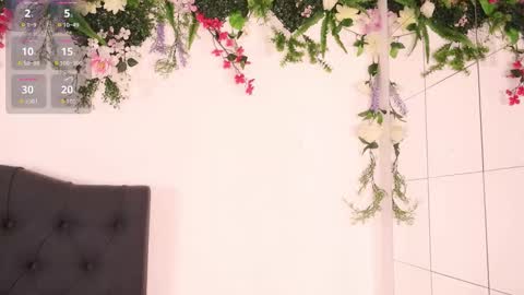 Snapshot of justnala_ chatting on September 11, 3:24 pm Nala online show from September 11, 3:24 pm