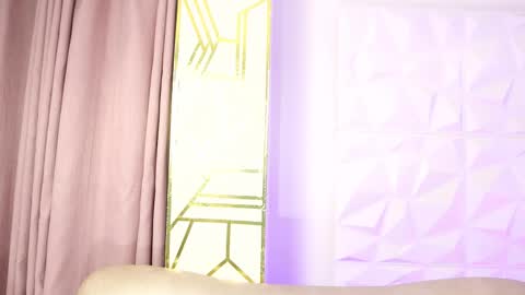 Snapshot of justnala_ chatting on February 19, 7:17 am Nala online show from February 19, 7:17 am