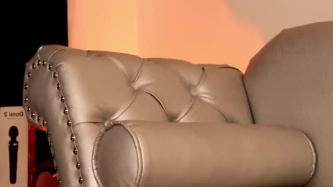 Snapshot of justnala_ chatting on September 18, 5:06 pm Nala online show from September 18, 5:06 pm
