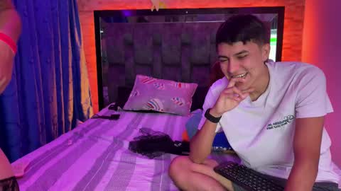 Juan and friends online show from September 29, 3:38 am