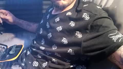 jvilla521 online show from October 27, 12:43 am