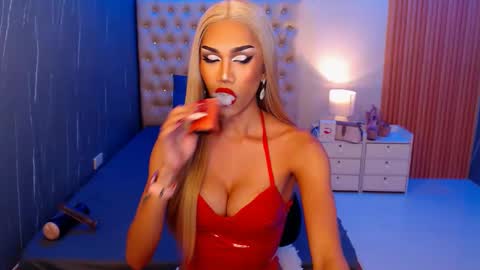 Snapshot of jynxocean chatting on March 12, 9:55 am Jynx online show from March 12, 9:55 am
