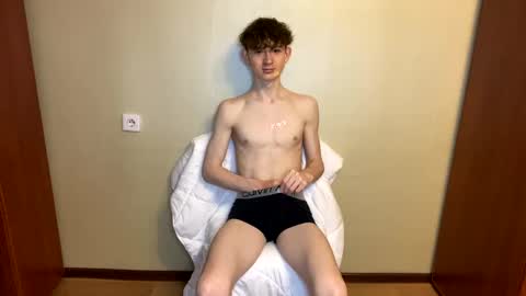 k1tty b0y online show from December 28, 2:54 am