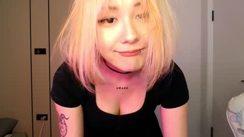 Kaoru online show from July 21, 1:35 pm