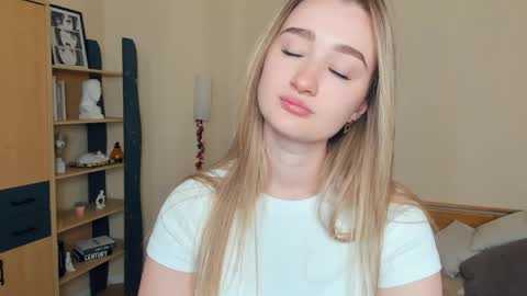 Alice online show from May 6, 7:36 am