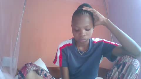 Snapshot of kadzo23 chatting on December 11, 7:42 am Kadzo online show from December 11, 7:42 am