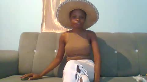 Snapshot of kadzo23 chatting on September 11, 11:22 am Kadzo online show from September 11, 11:22 am