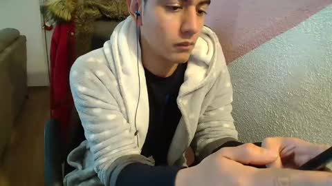Snapshot of kael_art_d chatting on December 16, 7:21 pm kael_art_d online show from December 16, 7:21 pm