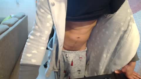 Snapshot of kael_art_d chatting on December 14, 4:45 am kael_art_d online show from December 14, 4:45 am