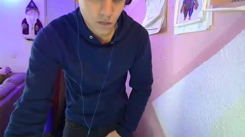 Snapshot of kael_art_d chatting on December 19, 4:46 pm kael_art_d online show from December 19, 4:46 pm