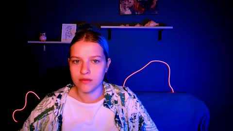 kaela_spell_ online show from October 12, 8:51 am