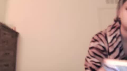 kaelagreen online show from September 28, 2:09 am