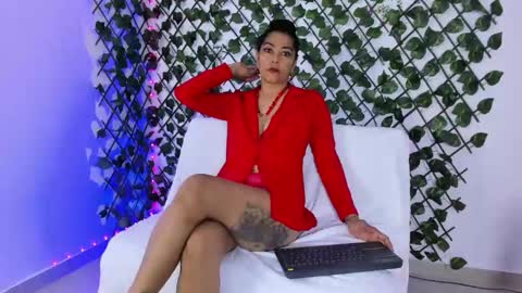 Snapshot of kaella_seduction chatting on September 15, 11:01 am KAELLA online show from September 15, 11:01 am