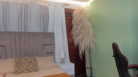 kai_storn online show from February 8, 11:46 am