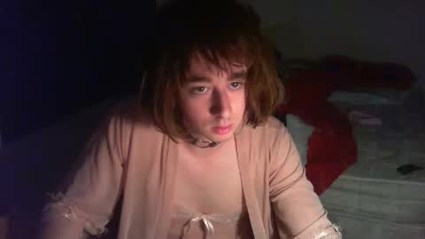 kaifemboy7836356 online show from October 25, 12:49 pm