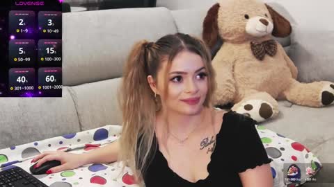 Snapshot of kailyn_moen01 chatting on January 14, 9:51 pm Kailyn online show from January 14, 9:51 pm