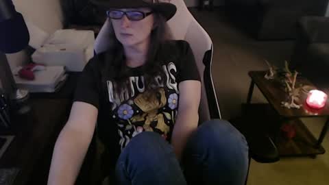 Camprincess331 online show from May 16, 1:46 am