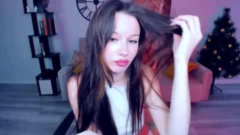 Kaitlyn online show from January 3, 8:54 pm