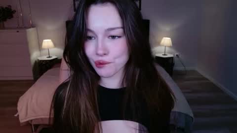 Kaitlyn online show from September 13, 7:38 pm