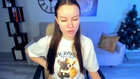 Kaitlyn online show from December 18, 6:57 pm