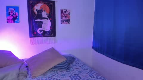 Kalahnna  online show from April 9, 1:42 am