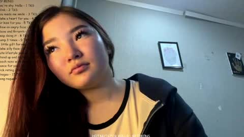 Sakura online show from May 6, 2:45 pm