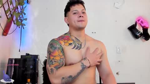 Snapshot of kaledd_musclee chatting on February 28, 4:10 pm Kaledd musclees room Master online show from February 28, 4:10 pm
