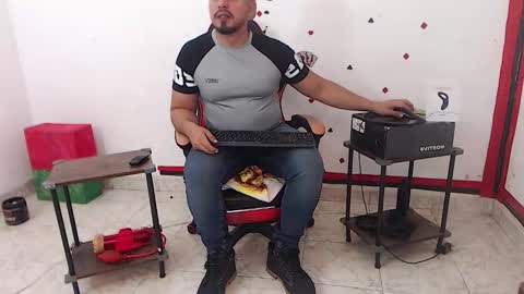 Kaleth online show from February 10, 2:53 pm