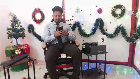 Kaleth online show from November 27, 8:49 pm