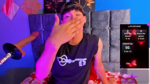 Daniel  online show from October 16, 1:33 pm