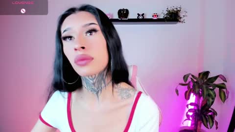 Snapshot of kali_ka chatting on September 16, 6:11 pm Kali Ka Please help me with your thumbs up its important dont forget my birthday on October 26 online show from September 16, 6:11 pm