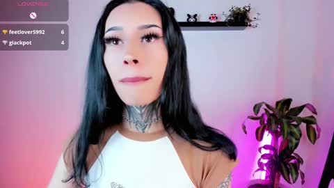 Snapshot of kali_ka chatting on September 11, 6:42 pm Kali Ka Please help me with your thumbs up its important dont forget my birthday on October 26 online show from September 11, 6:42 pm