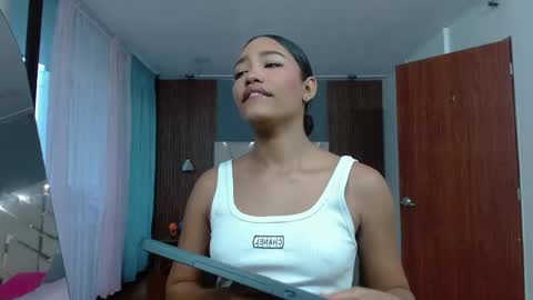   online show from June 5, 11:48 am