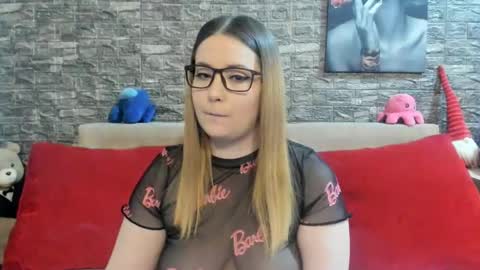 kalindahot online show from May 6, 6:25 pm