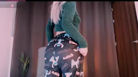 kalitsa_ online show from September 19, 1:43 am