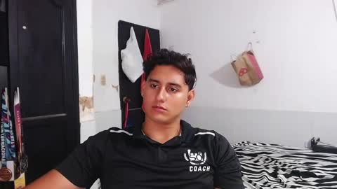 Snapshot of kam_and_friends chatting on September 18, 10:36 pm Kev online show from September 18, 10:36 pm
