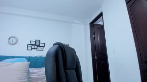 Kamilalopez online show from November 13, 11:40 pm