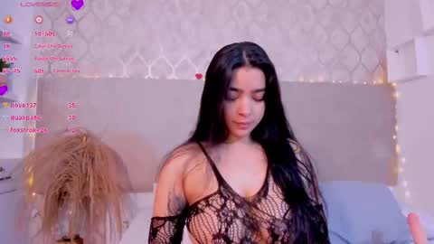 Kamila Betancourt online show from November 9, 2:20 pm