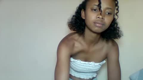 kamillah69 online show from January 7, 8:08 am