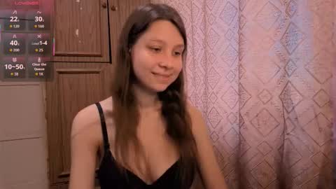 Mari  Simmons online show from November 17, 8:17 am