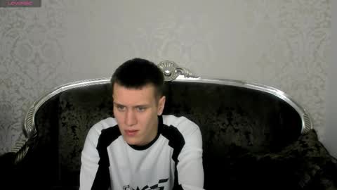 kane_wolfie online show from September 14, 7:10 am