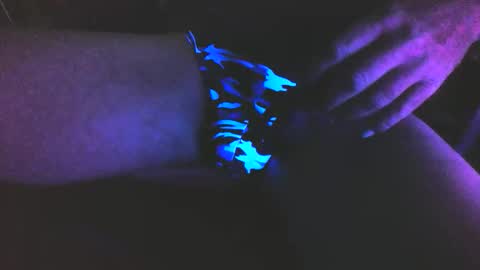 KANGKHLOE online show from November 4, 8:04 am